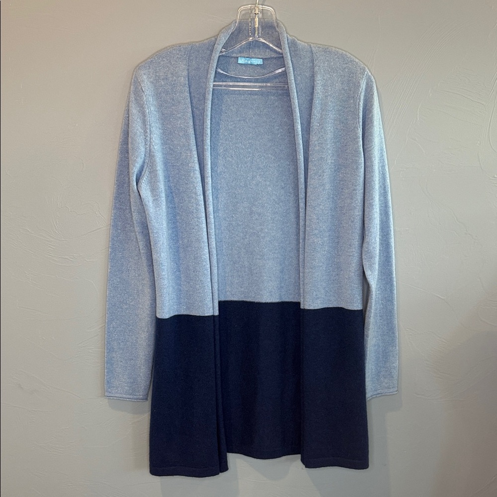 J. McLaughlin Light Gray and Navy Open Cardigan